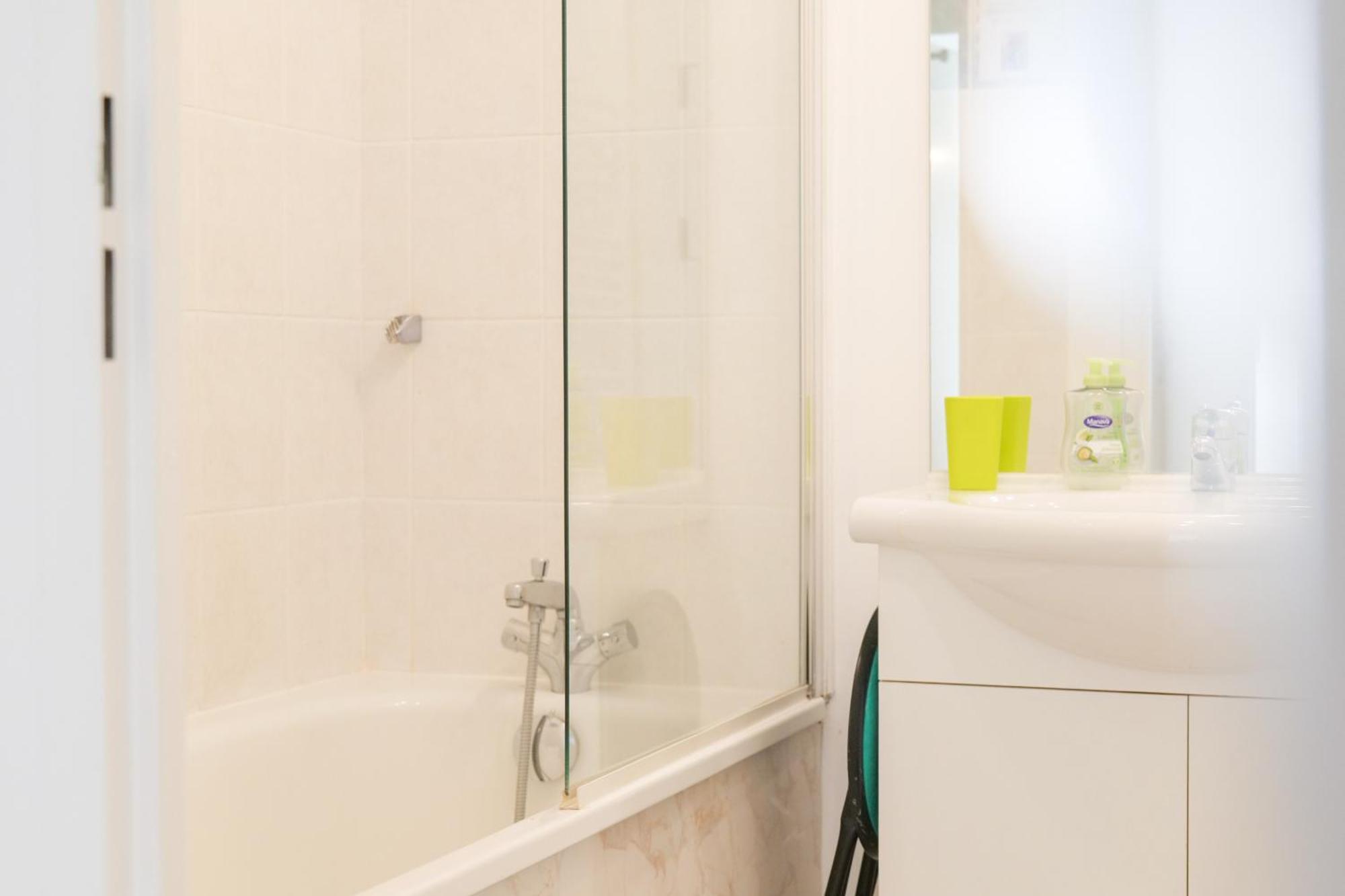 Appartement Dans Residence Au Calme Avec Piscine Les Sables-dʼOlonne Kültér fotó