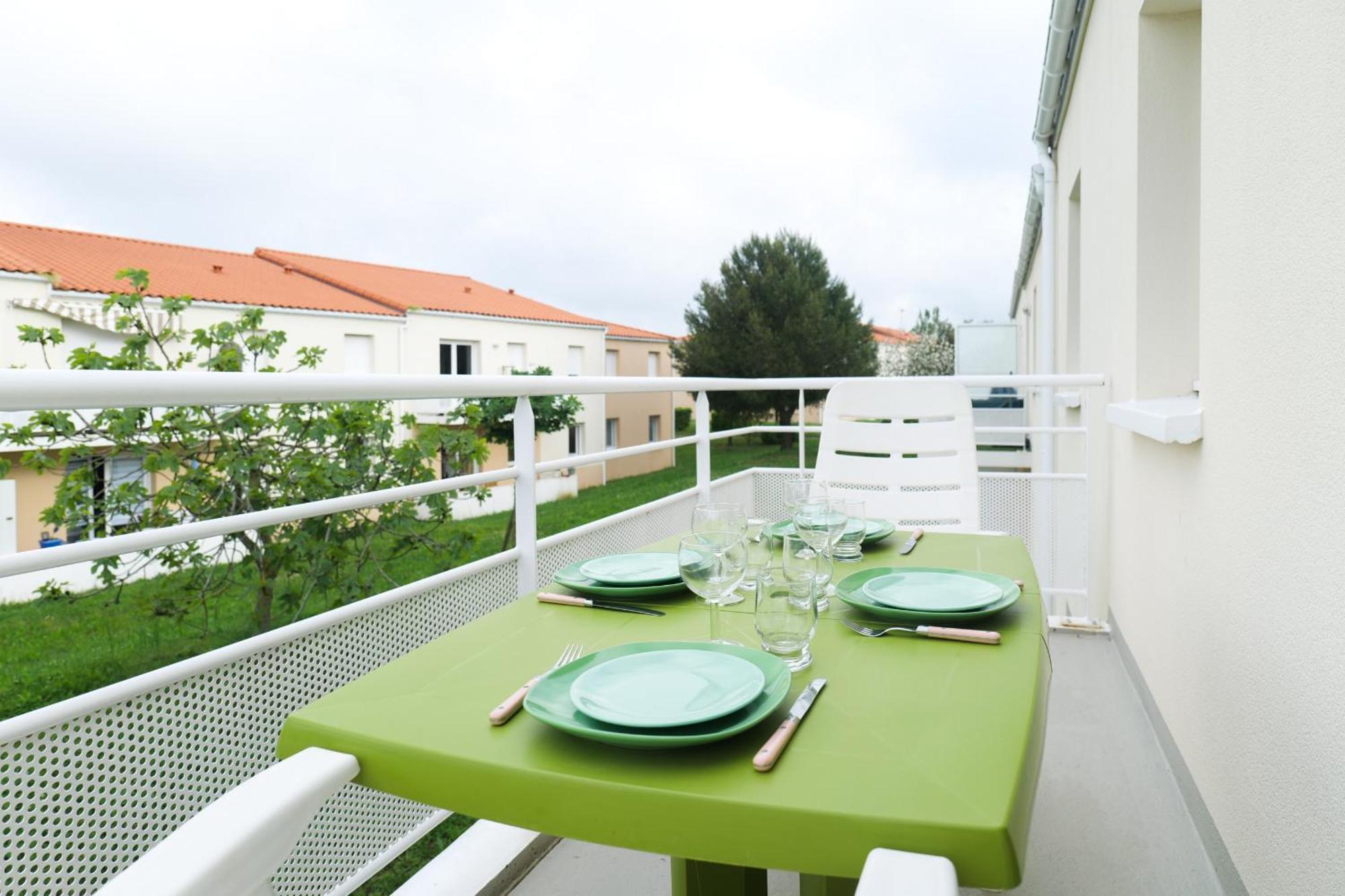 Appartement Dans Residence Au Calme Avec Piscine Les Sables-dʼOlonne Kültér fotó